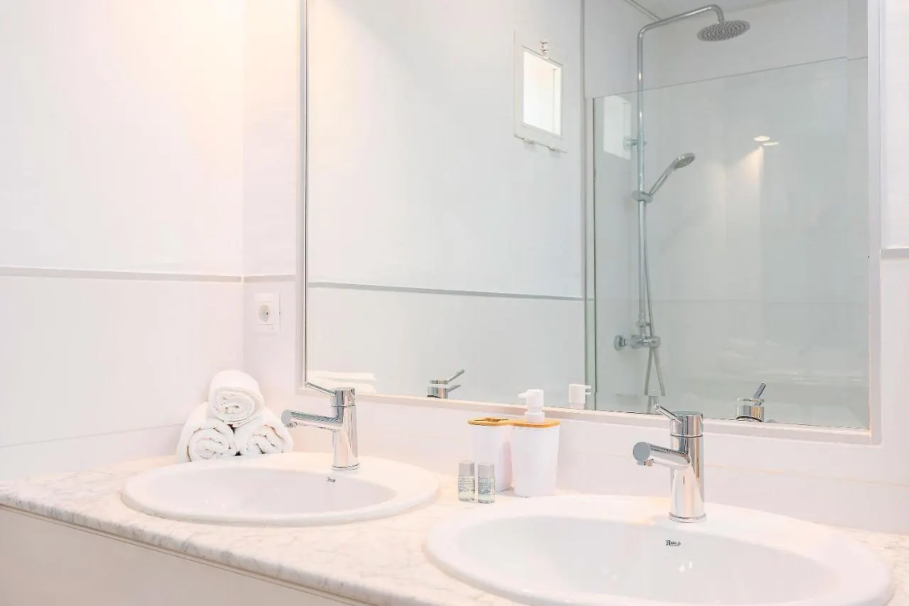 Genteel Home Plaza De La Marina Малага Апартаменты